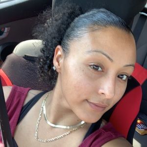 Meet your Posher, Angelina